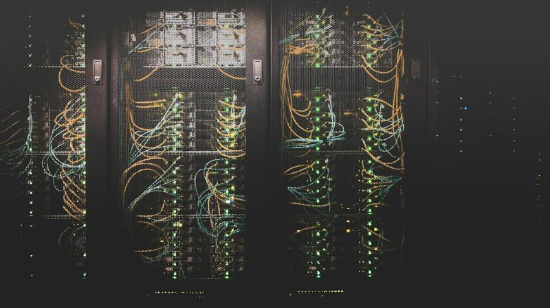 Architecting Zero-Downtime Database Migration for 10M+ Enterprise Records